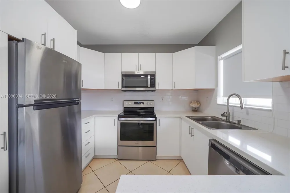3891 SW 147th Ave #11 Miami, FL 33185