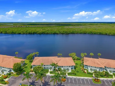 1025 Mainsail Drive #203