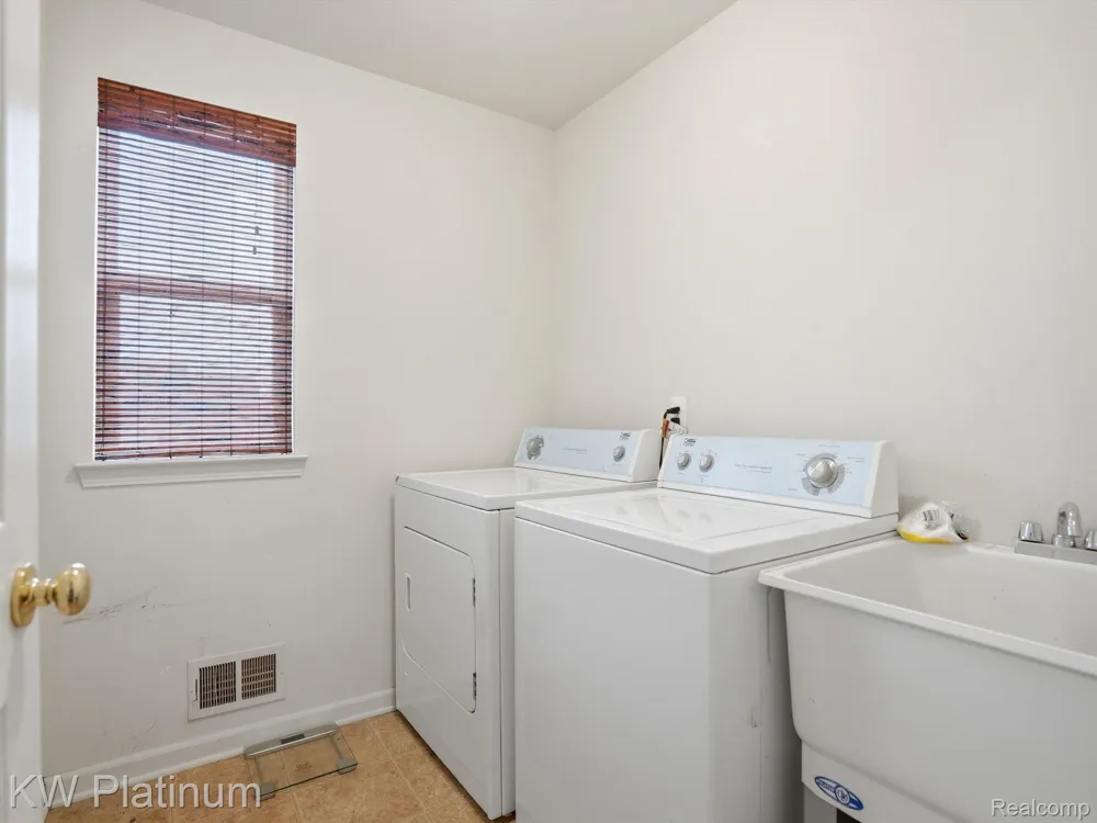 29384 Jennifer Chesterfield Township, MI 48051