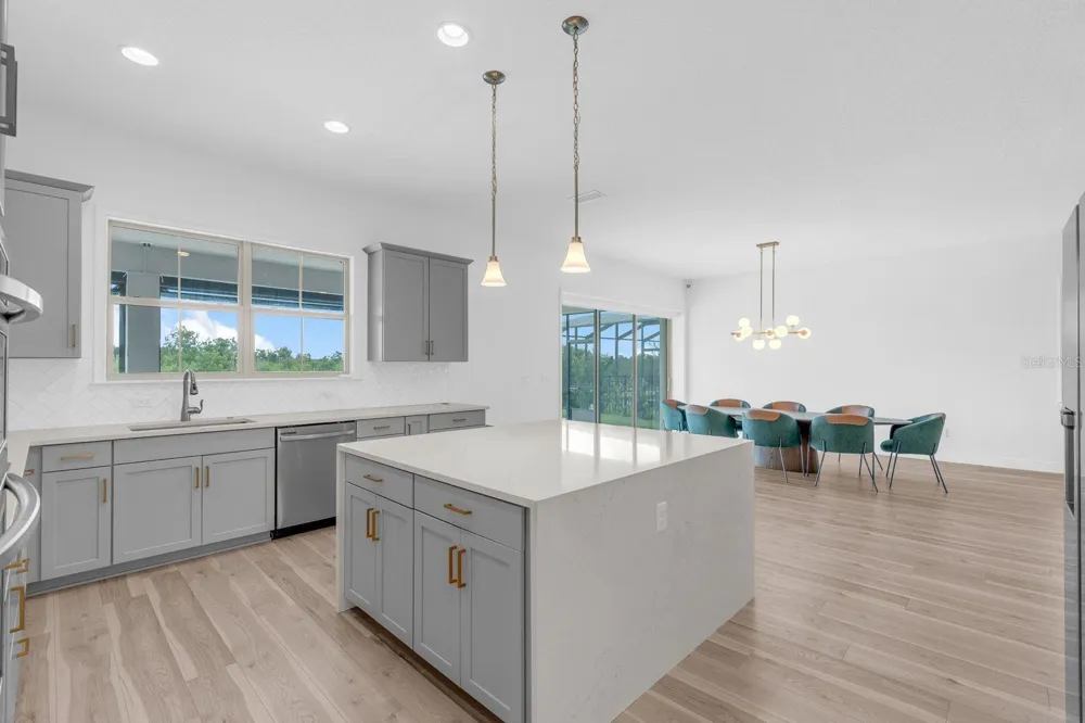 13622 ABBERWICK DRIVE Orlando, FL 32832