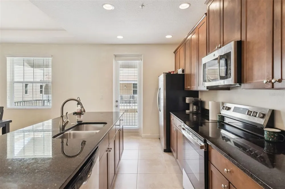 669 HANGNEST LANE Lake Mary, FL 32746