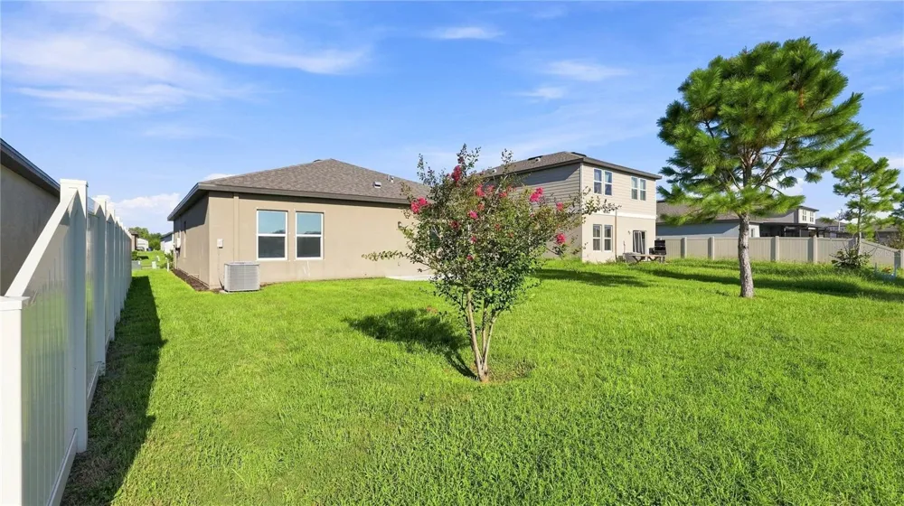 5646 ALEXANDER SPRINGS PLACE Lakeland, FL 33811