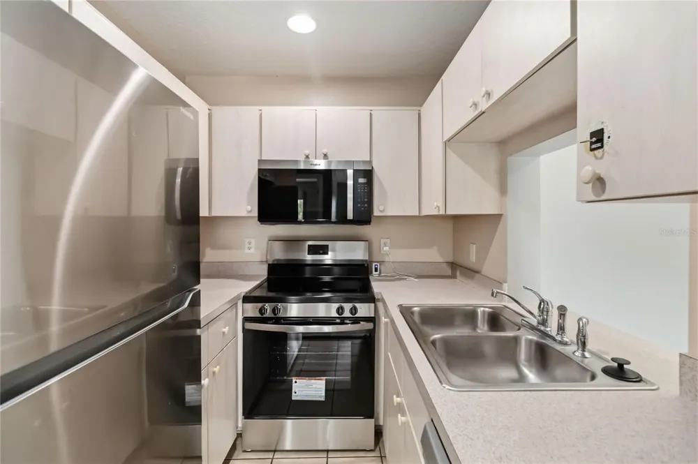 1131 S PINE RIDGE CIRCLE ##31 Sanford, FL 32773