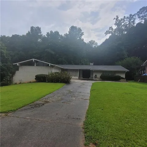 2250 Crestknoll Circle