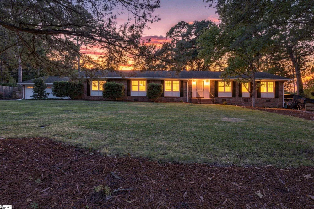 112 Lakeview Circle Clemson, SC 29631