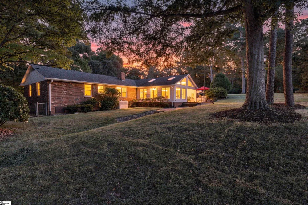 112 Lakeview Circle Clemson, SC 29631