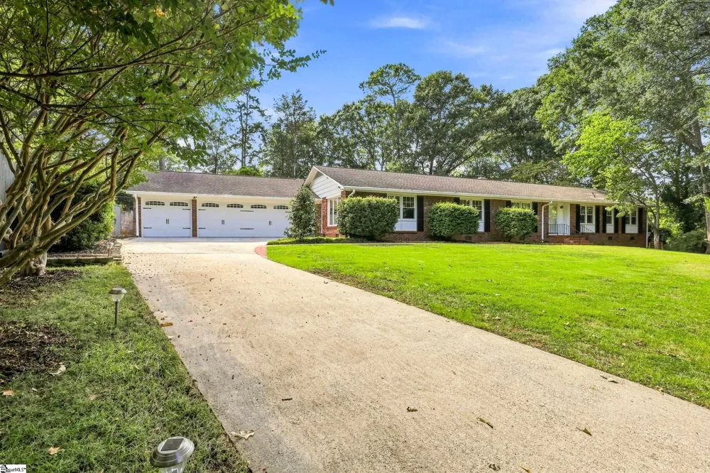 112 Lakeview Circle Clemson, SC 29631