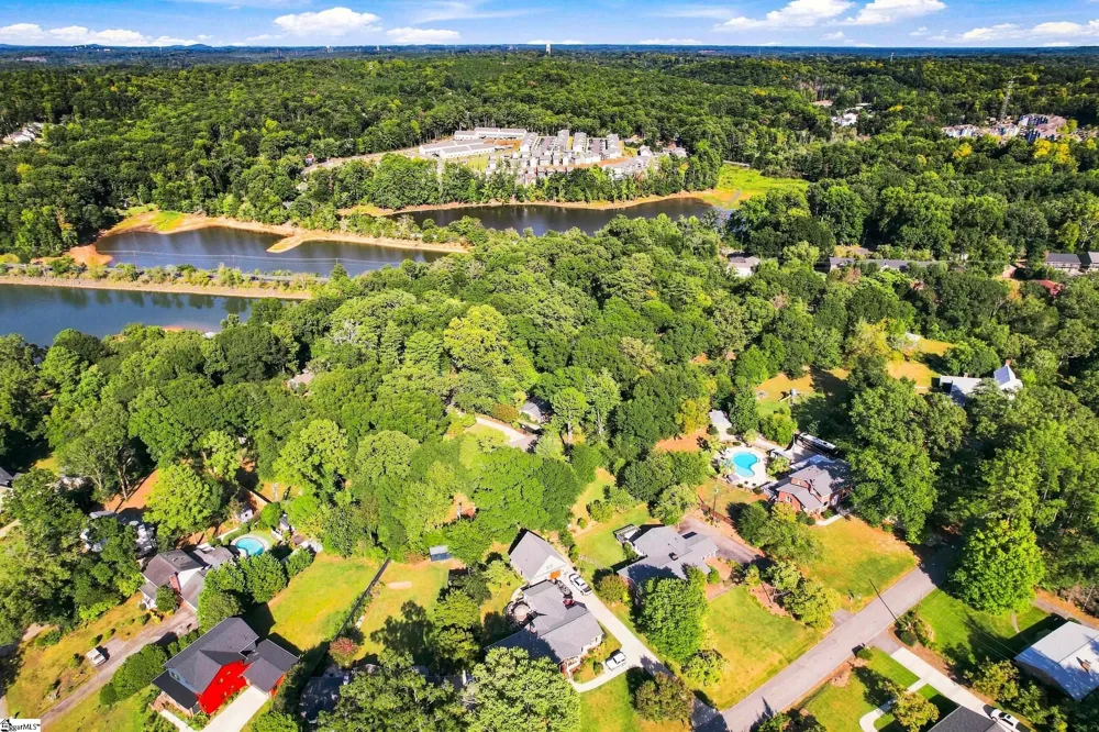 112 Lakeview Circle Clemson, SC 29631