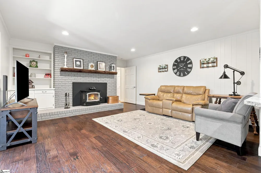 112 Lakeview Circle Clemson, SC 29631