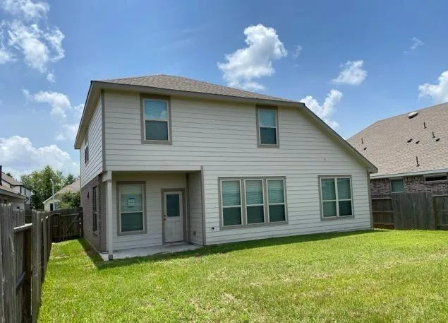 24019 Hawthorn Lakes Drive New Caney, TX 77357