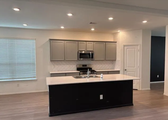 24019 Hawthorn Lakes Drive New Caney, TX 77357