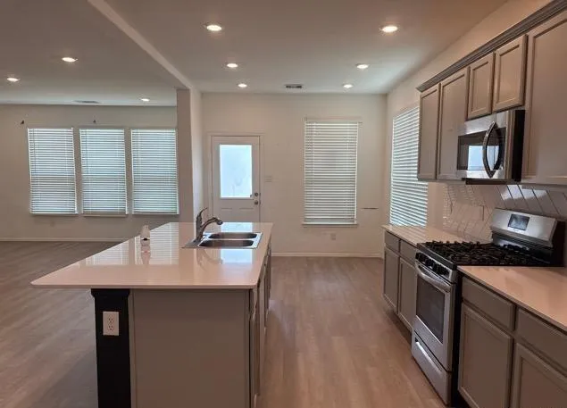 24019 Hawthorn Lakes Drive New Caney, TX 77357