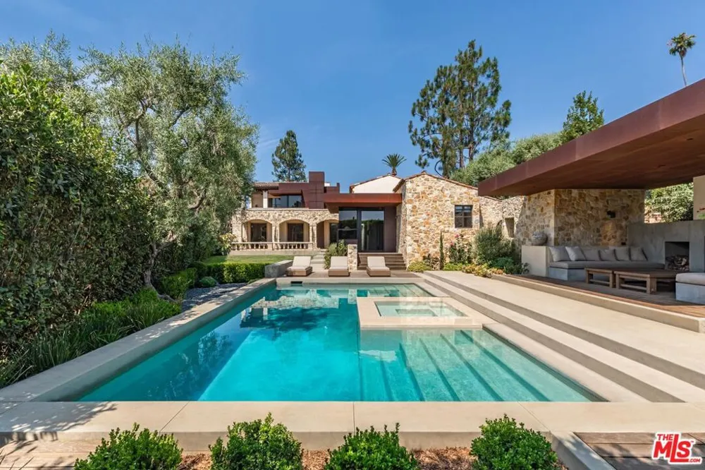 976 Alpine Drive Beverly Hills, CA 90210