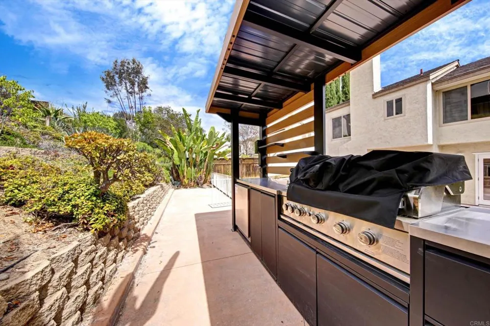 5850 Menorca Drive San Diego, CA 92124