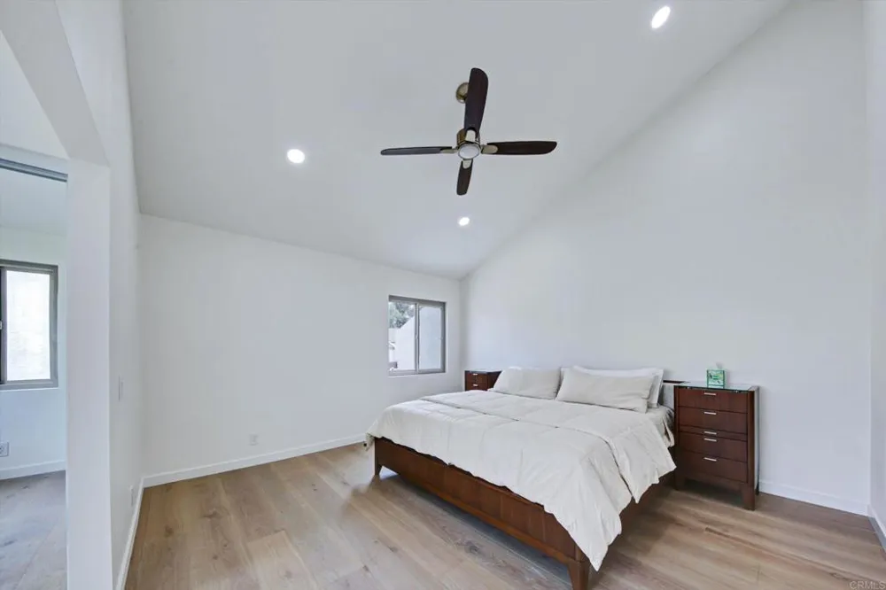 5850 Menorca Drive San Diego, CA 92124