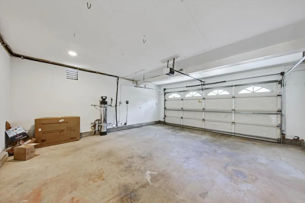 5850 Menorca Drive San Diego, CA 92124