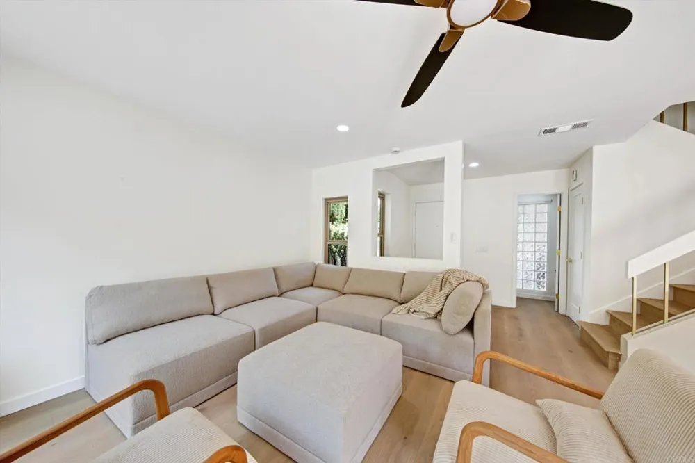 5850 Menorca Drive San Diego, CA 92124