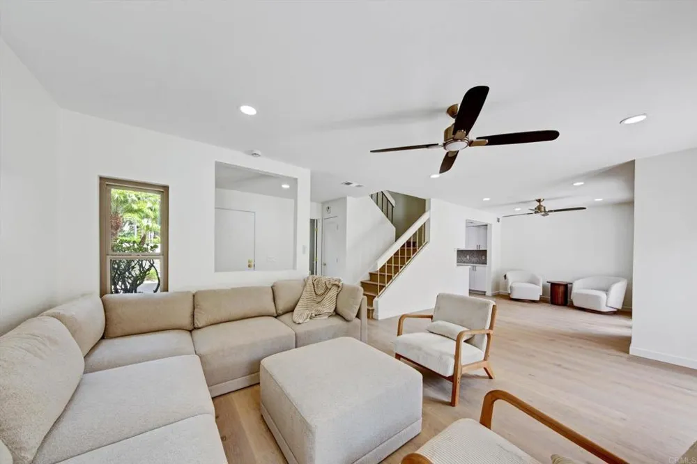 5850 Menorca Drive San Diego, CA 92124