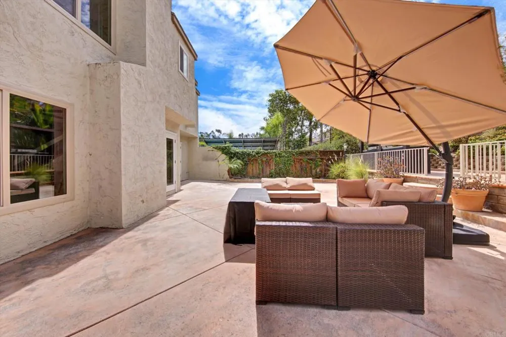 5850 Menorca Drive San Diego, CA 92124