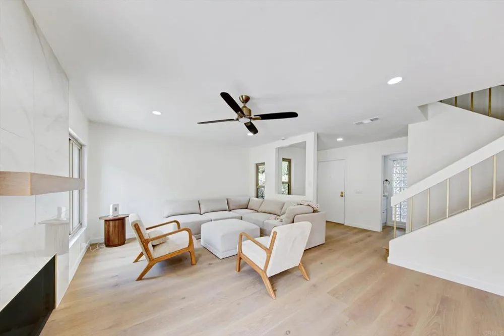 5850 Menorca Drive San Diego, CA 92124