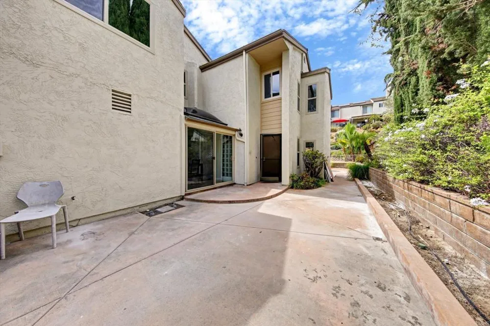 5850 Menorca Drive San Diego, CA 92124