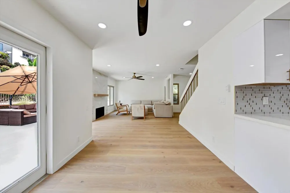 5850 Menorca Drive San Diego, CA 92124