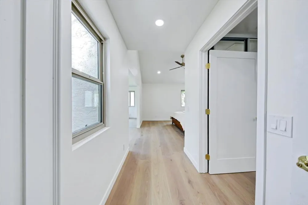 5850 Menorca Drive San Diego, CA 92124