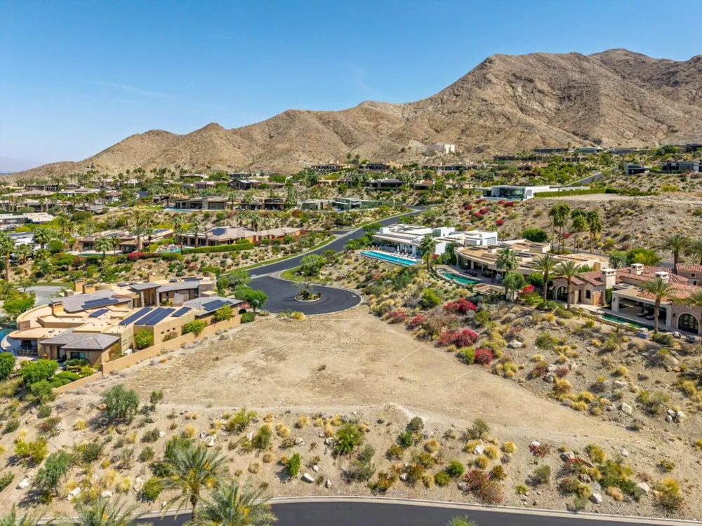28 Stone Cliff Rancho Mirage, CA 92270
