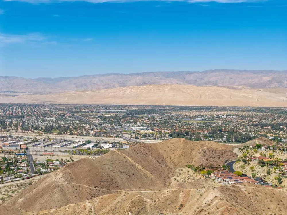 28 Stone Cliff Rancho Mirage, CA 92270