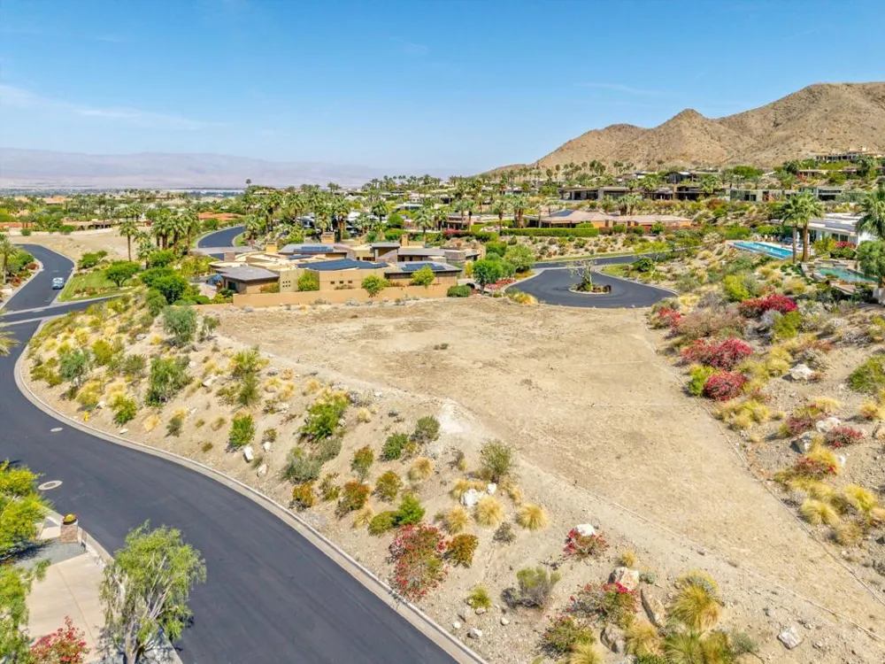 28 Stone Cliff Rancho Mirage, CA 92270