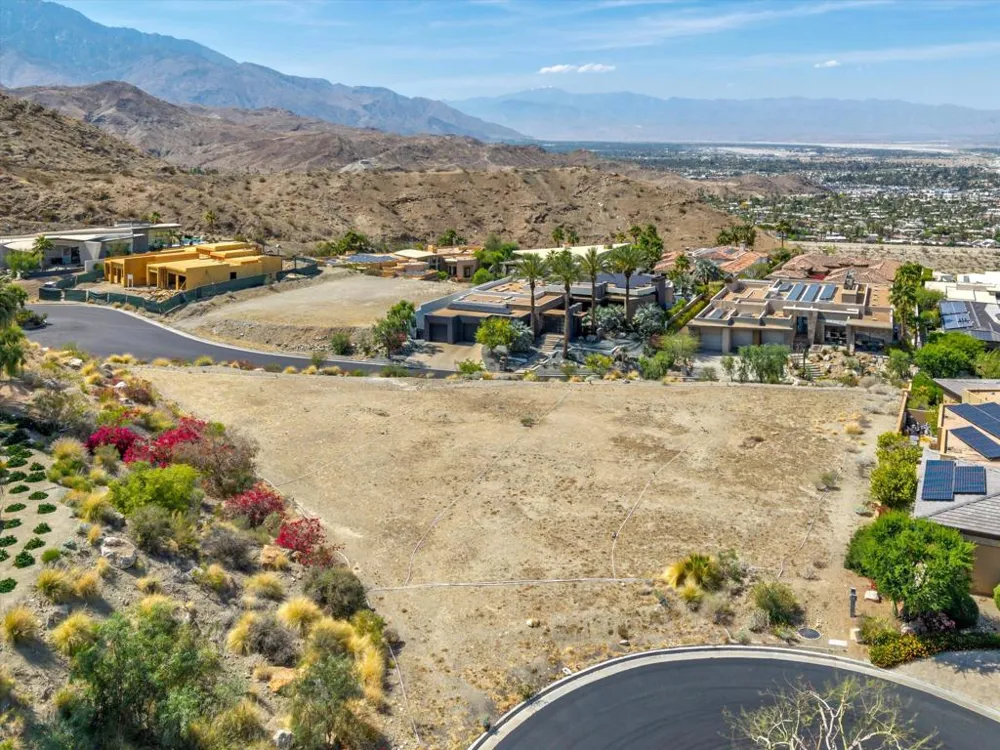28 Stone Cliff Rancho Mirage, CA 92270