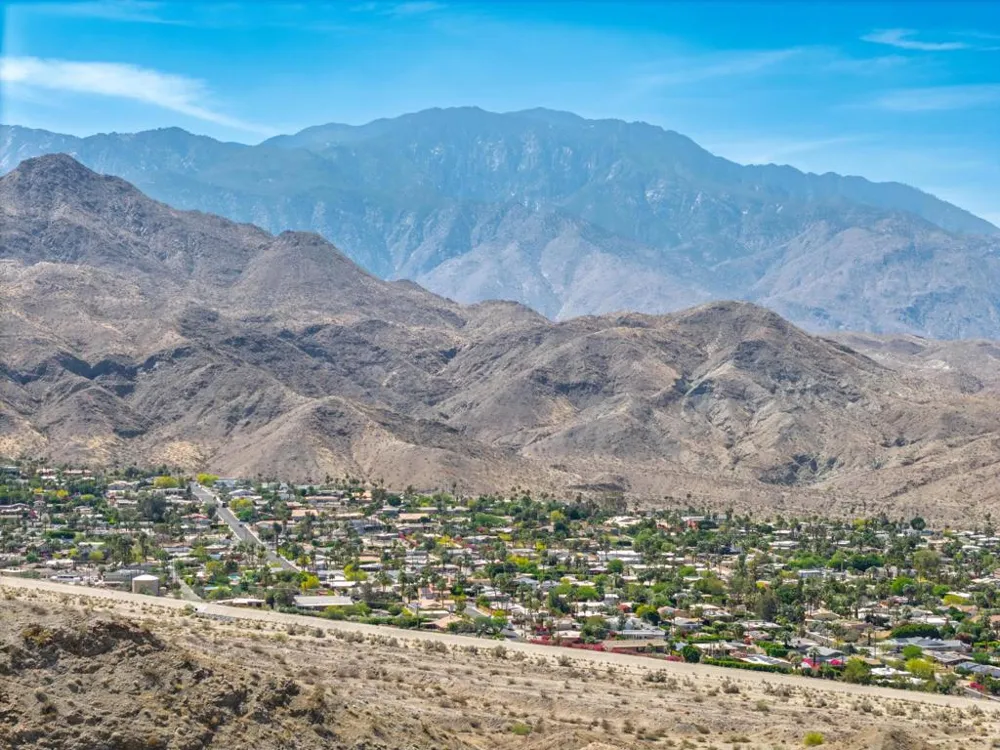 28 Stone Cliff Rancho Mirage, CA 92270