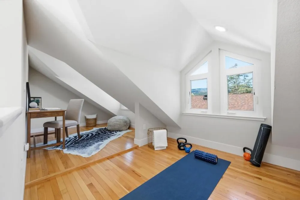 21751 Granada Avenue Cupertino, CA 95014