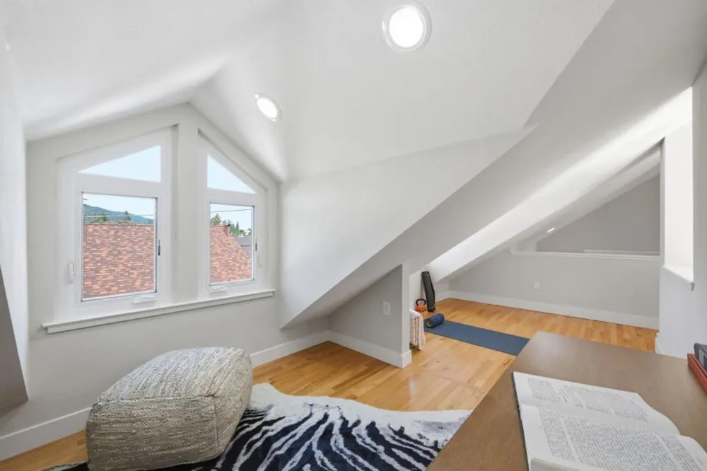 21751 Granada Avenue Cupertino, CA 95014