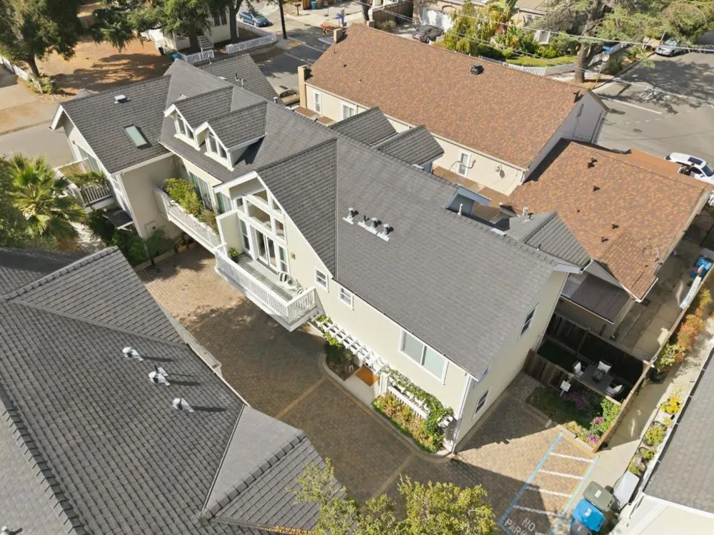 21751 Granada Avenue Cupertino, CA 95014