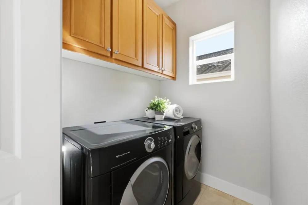 21751 Granada Avenue Cupertino, CA 95014