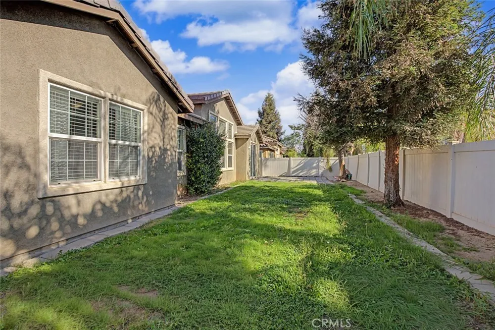 5523 Segovia Bakersfield, CA 93306