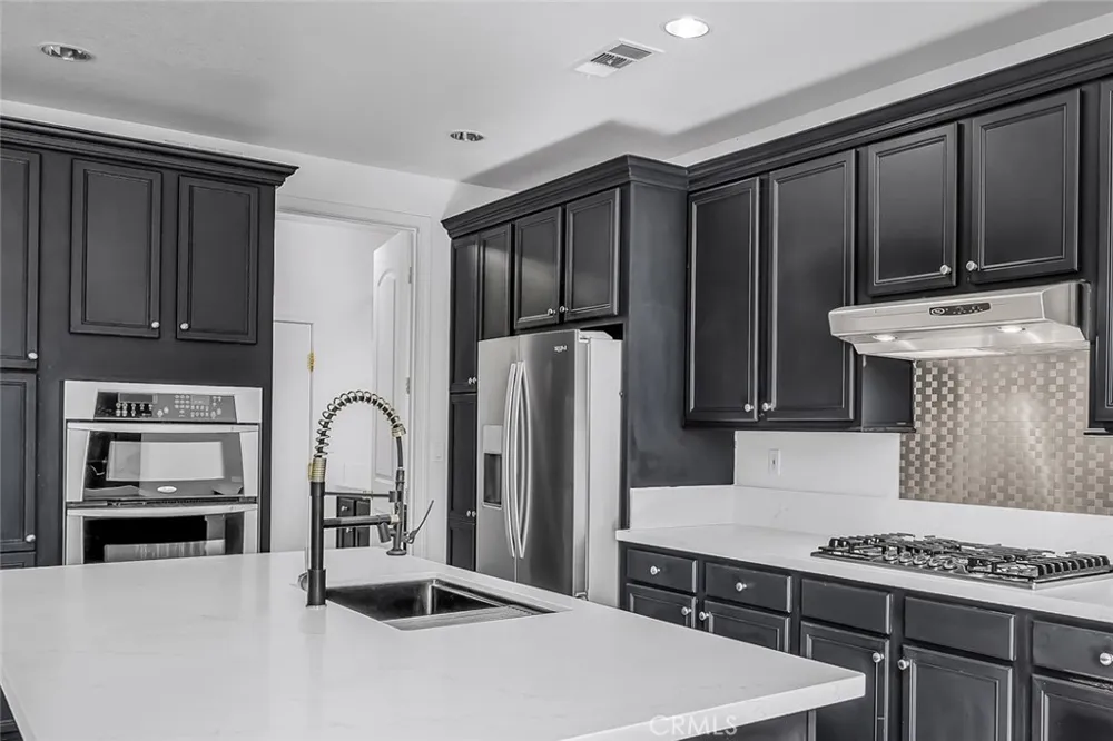 5523 Segovia Bakersfield, CA 93306