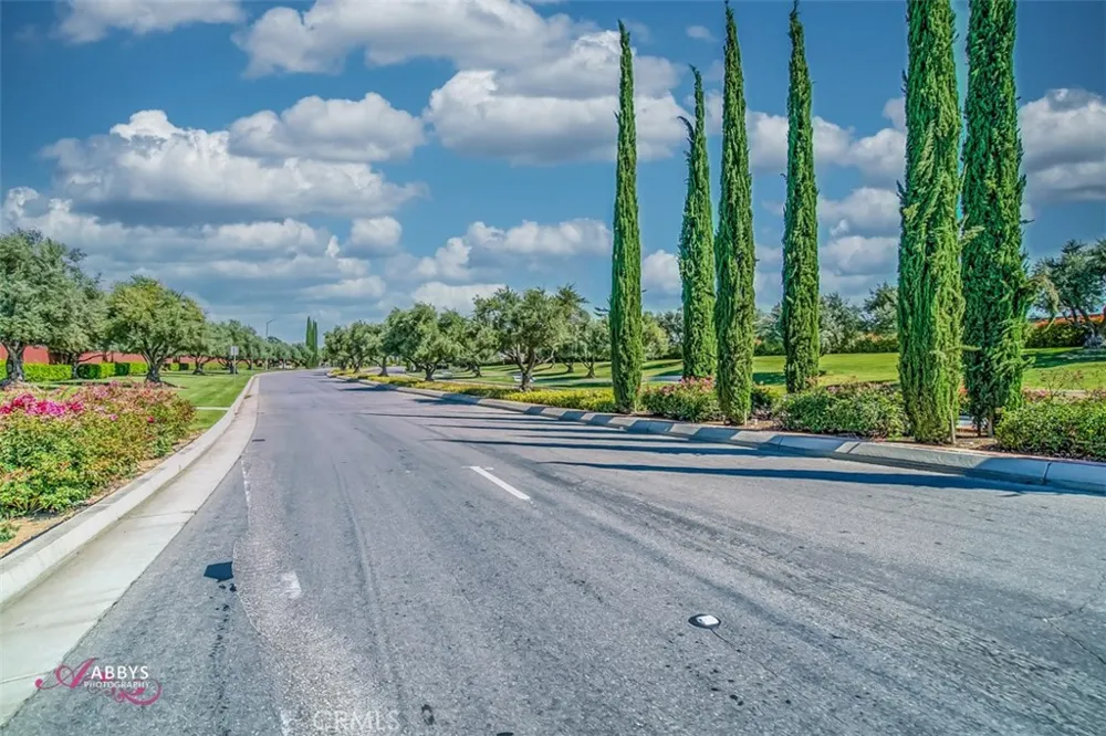 5523 Segovia Bakersfield, CA 93306