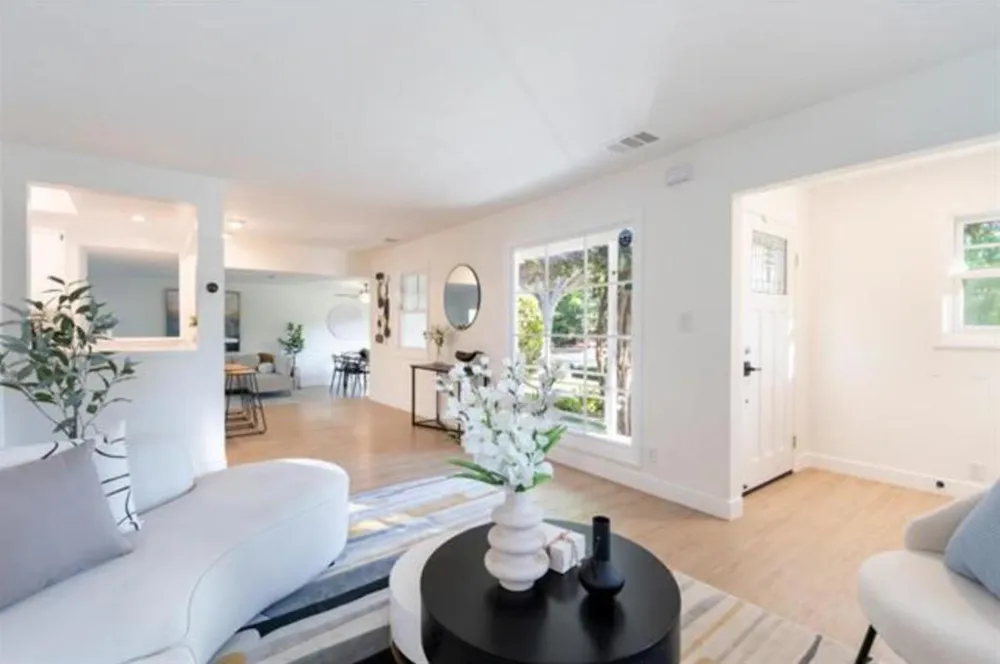 22071 Hibiscus Drive Cupertino, CA 95014