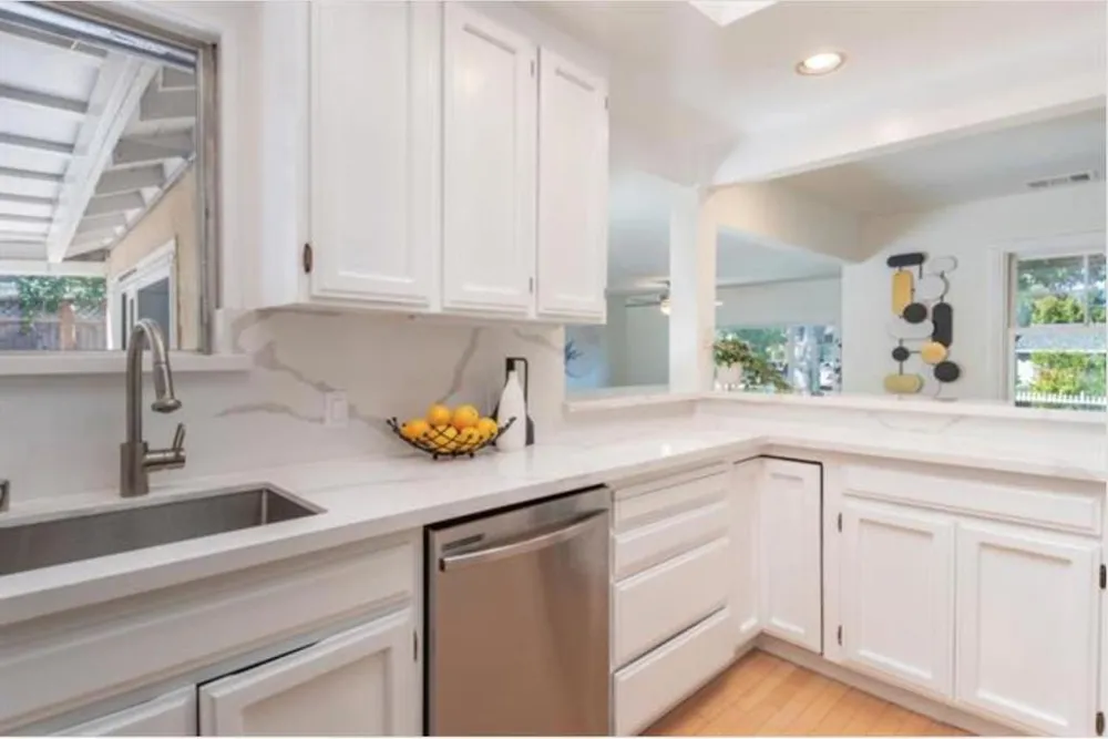 22071 Hibiscus Drive Cupertino, CA 95014