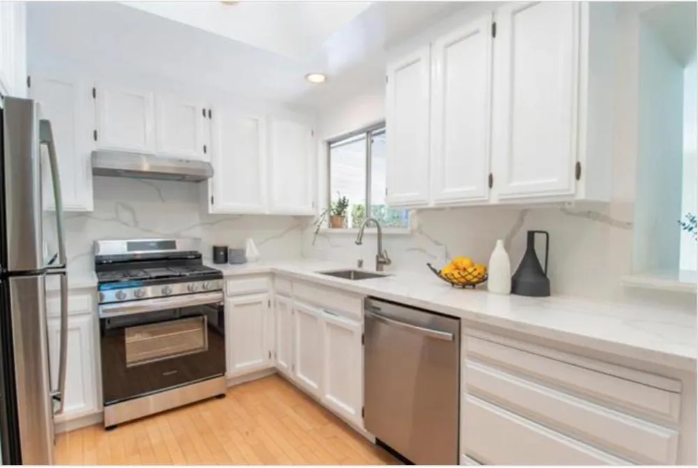 22071 Hibiscus Drive Cupertino, CA 95014