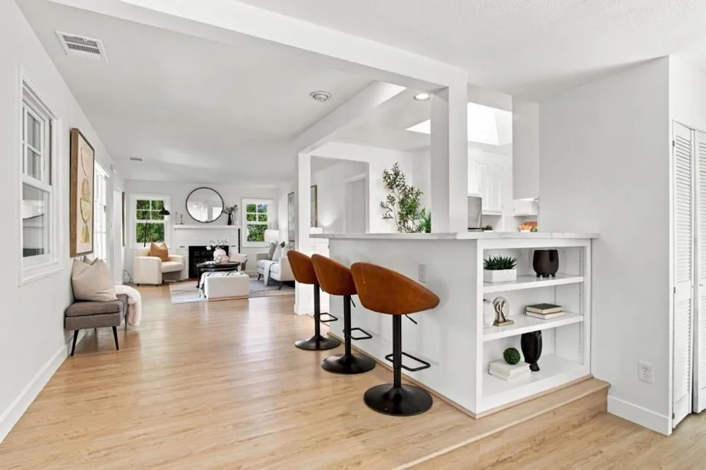 22071 Hibiscus Drive Cupertino, CA 95014