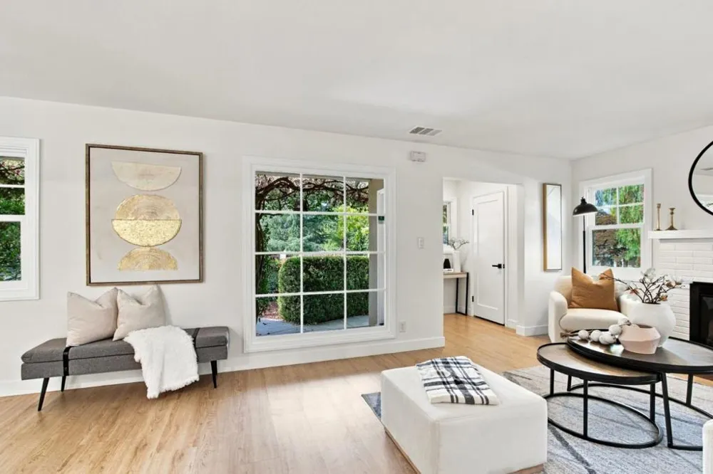 22071 Hibiscus Drive Cupertino, CA 95014