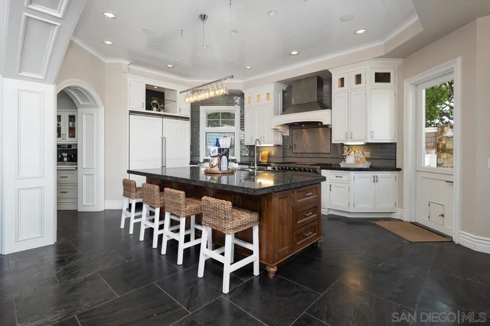 501 1st St Coronado, CA 92118