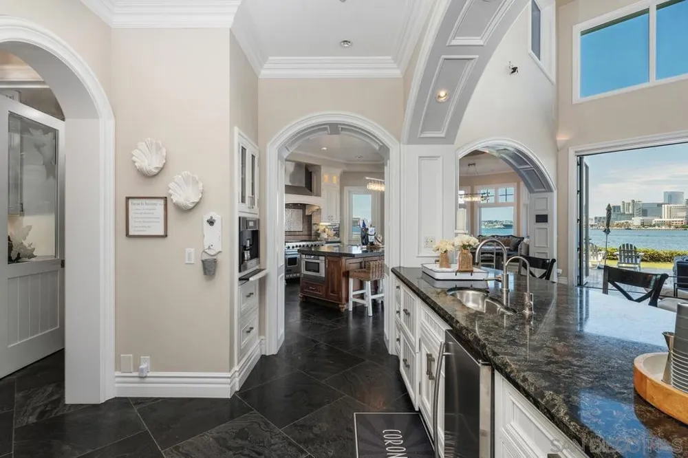 501 1st St Coronado, CA 92118