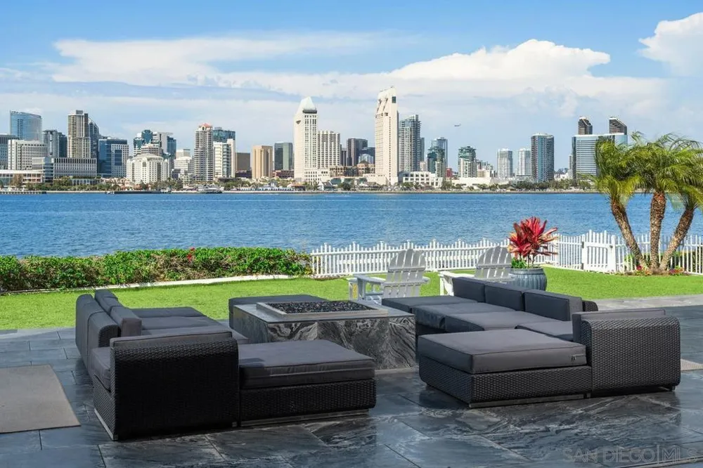 501 1st St Coronado, CA 92118