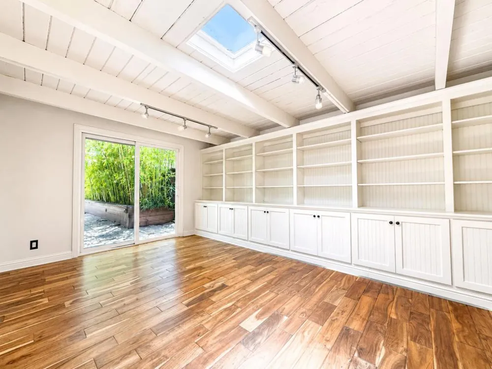 1257 Magnolia San Carlos, CA 94070