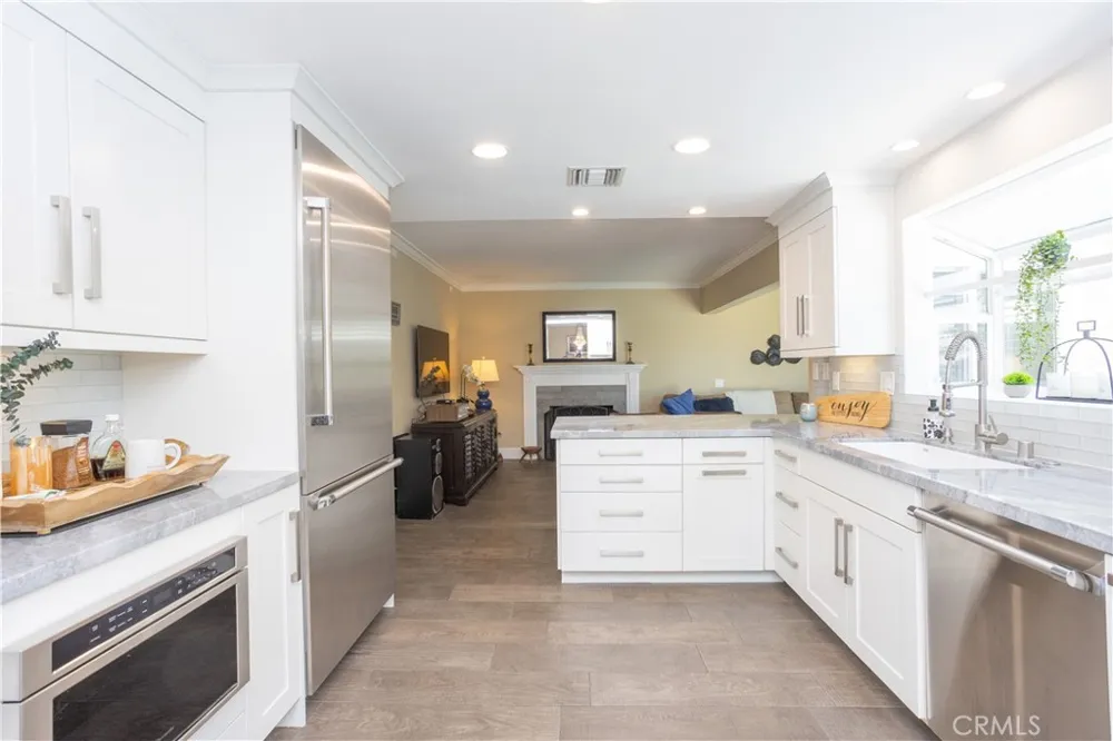 8505 E Meadowridge Anaheim Hills, CA 92808