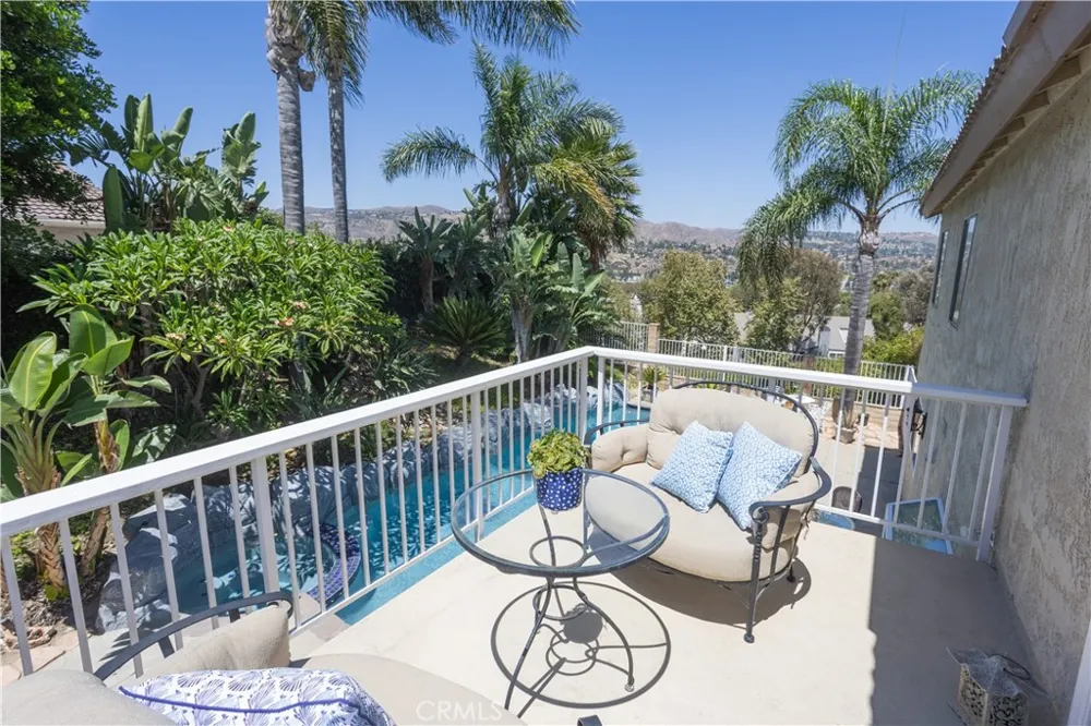8505 E Meadowridge Anaheim Hills, CA 92808